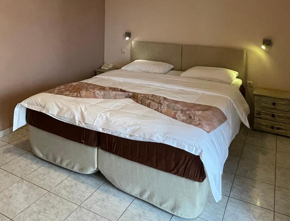 Hotel Afrika Eleonas Dış mekan fotoğraf
